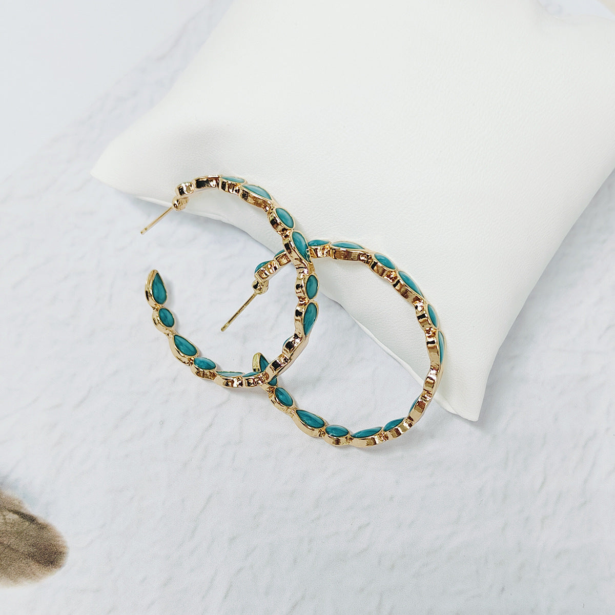 Wholesale creative big C- shaped circle earrings drop-shaped opal earrings